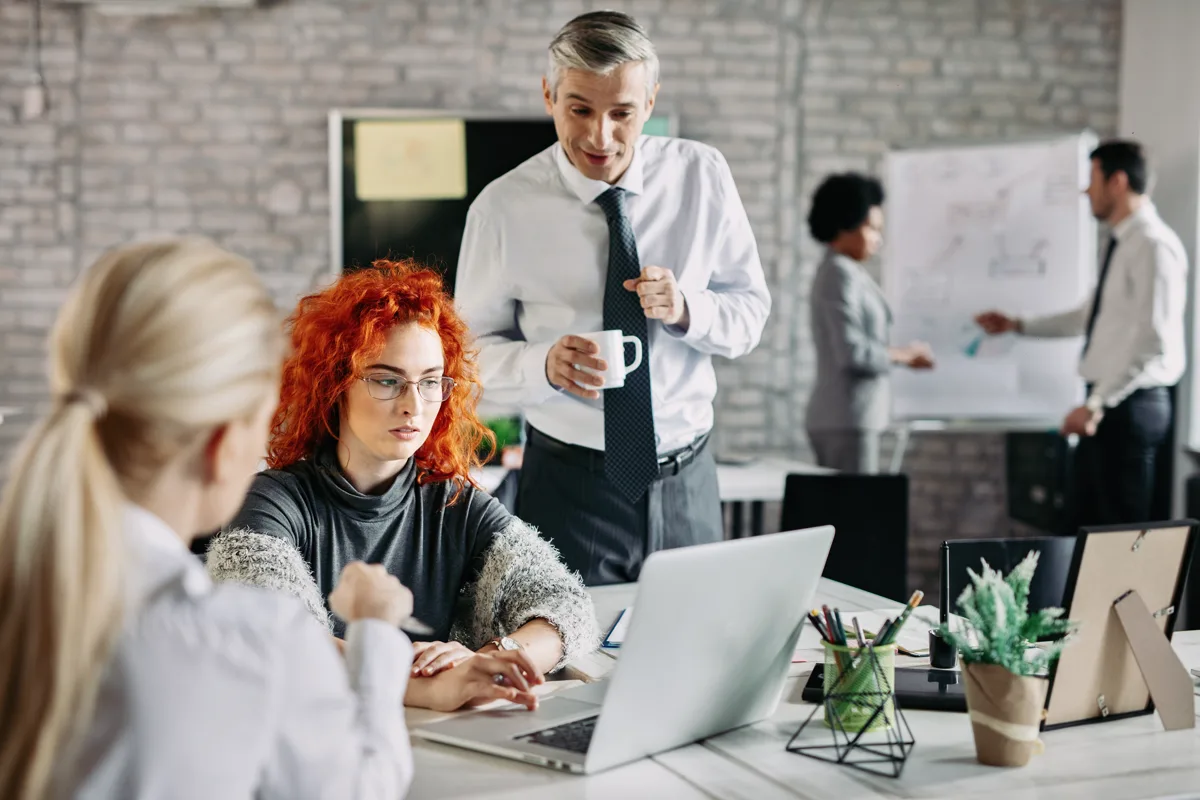 B2B Influencer Marketing Cost: LinkedIn, YouTube and Podcast Rates
